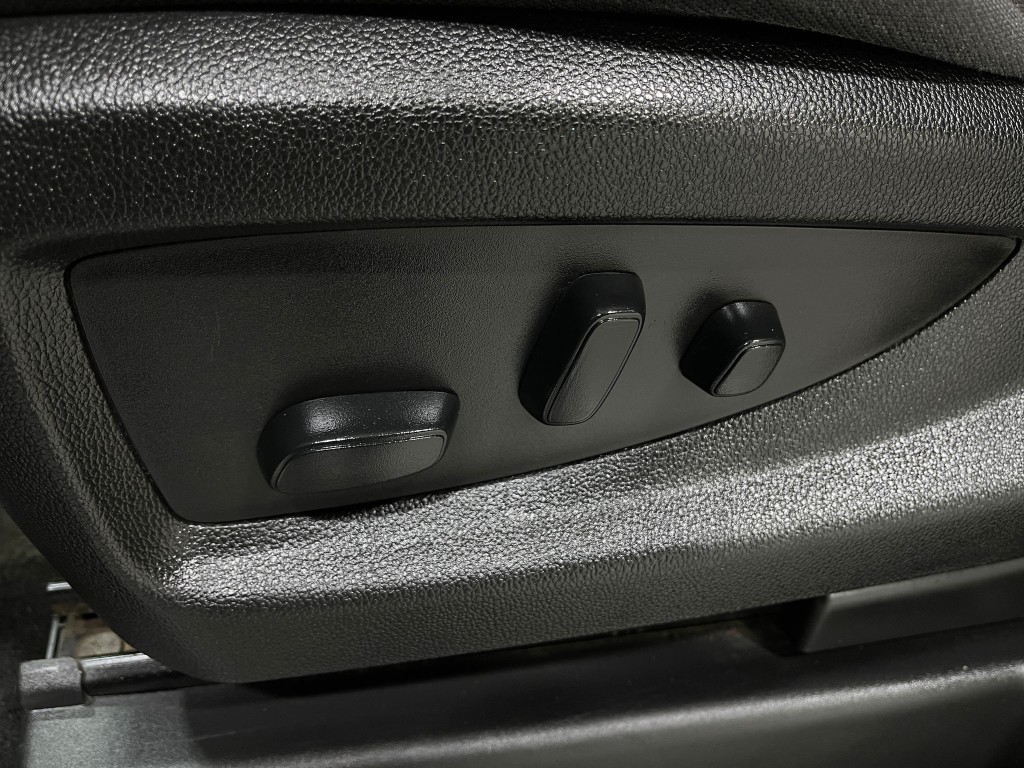 2018 Chevrolet Silverado 1500 Image 17