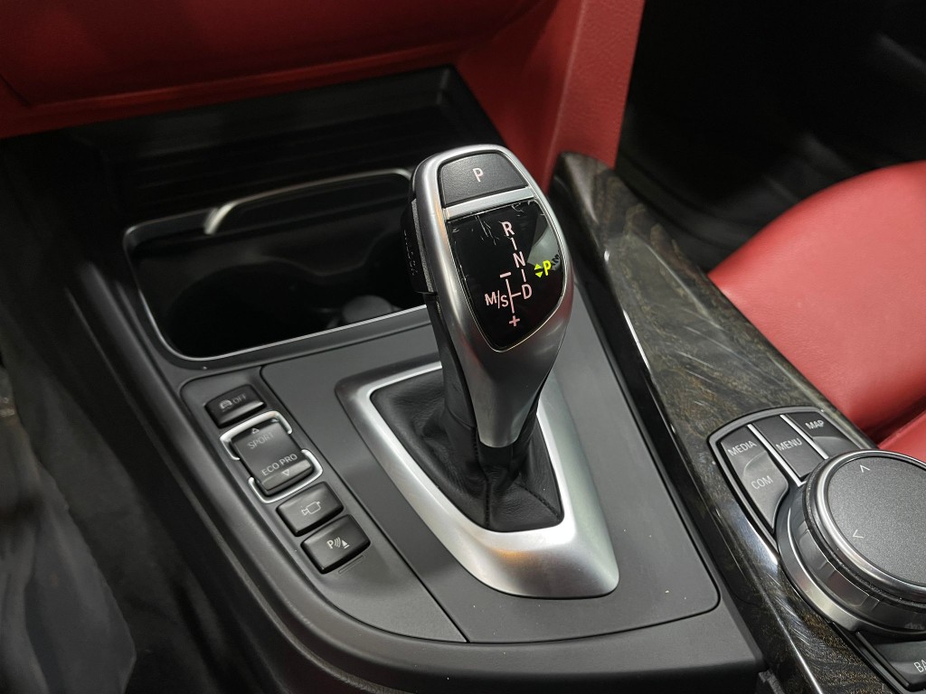 2017 BMW 4 Series Image 26