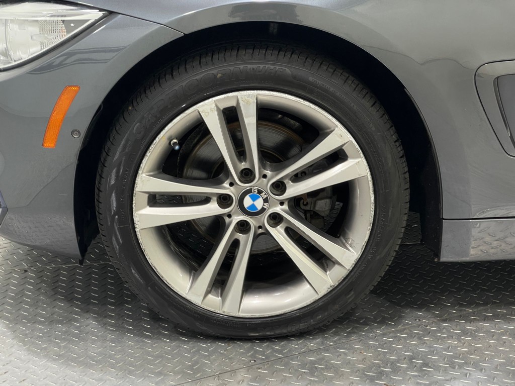 2017 BMW 4 Series Image 32