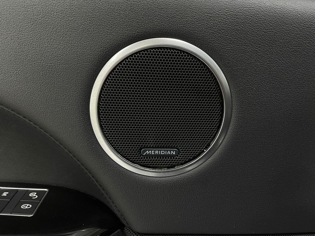 2017 Land Rover Range Rover Image 18