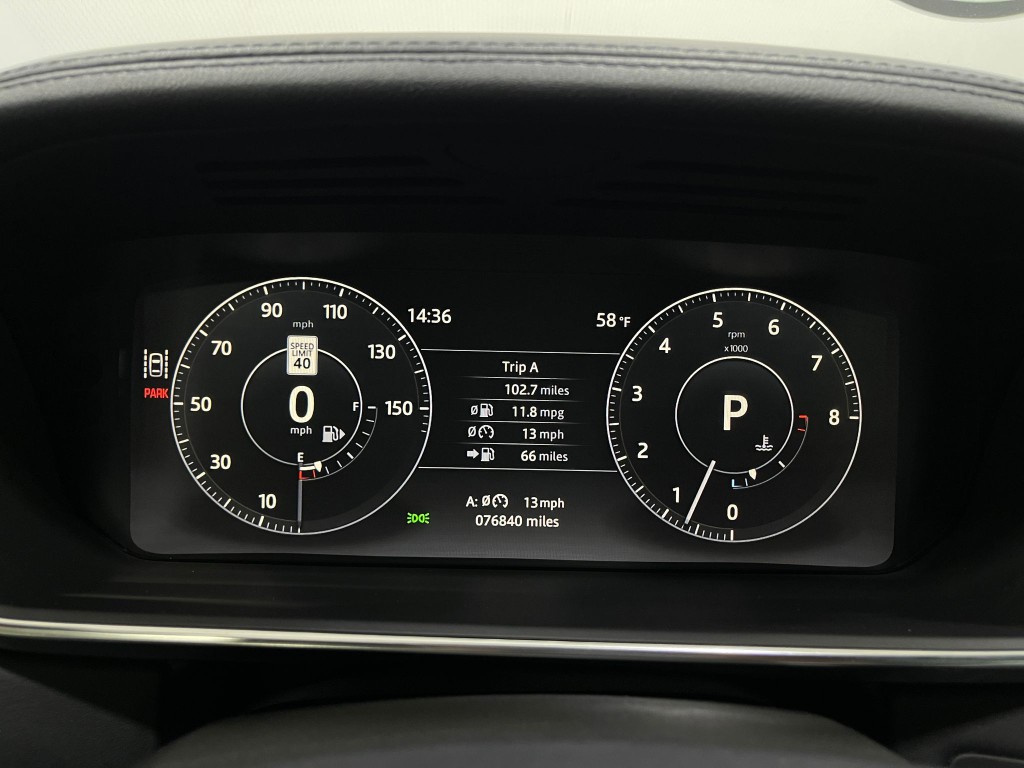 2017 Land Rover Range Rover Image 25