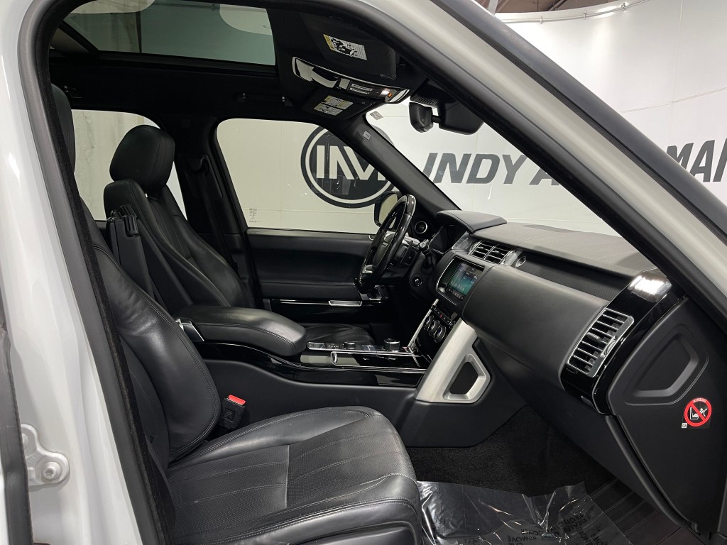 2017 Land Rover Range Rover Image 34