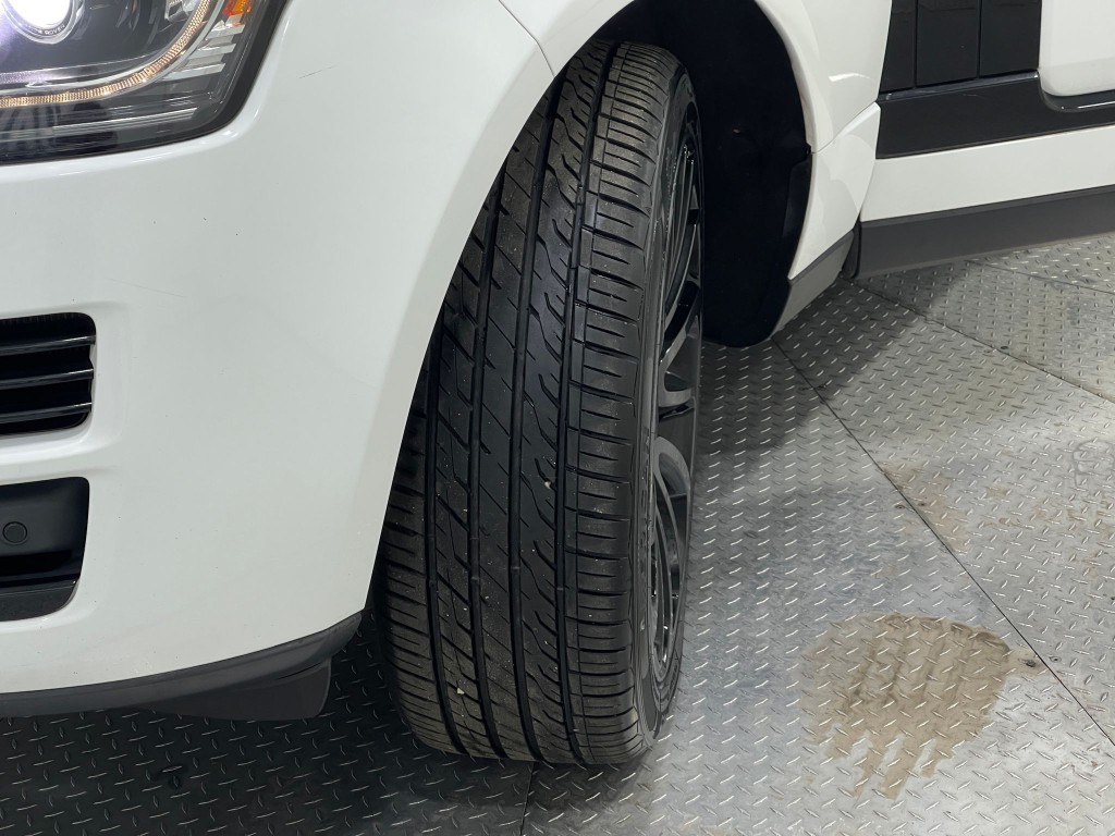 2017 Land Rover Range Rover Image 38