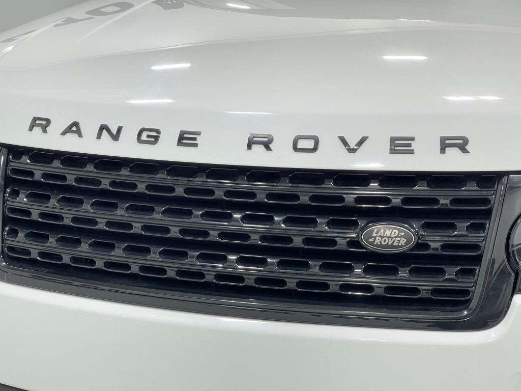 2017 Land Rover Range Rover Image 40
