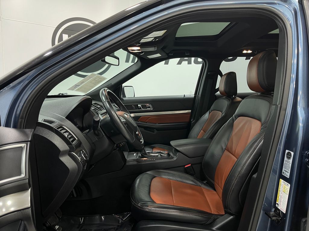 2019 Ford Explorer Image 13
