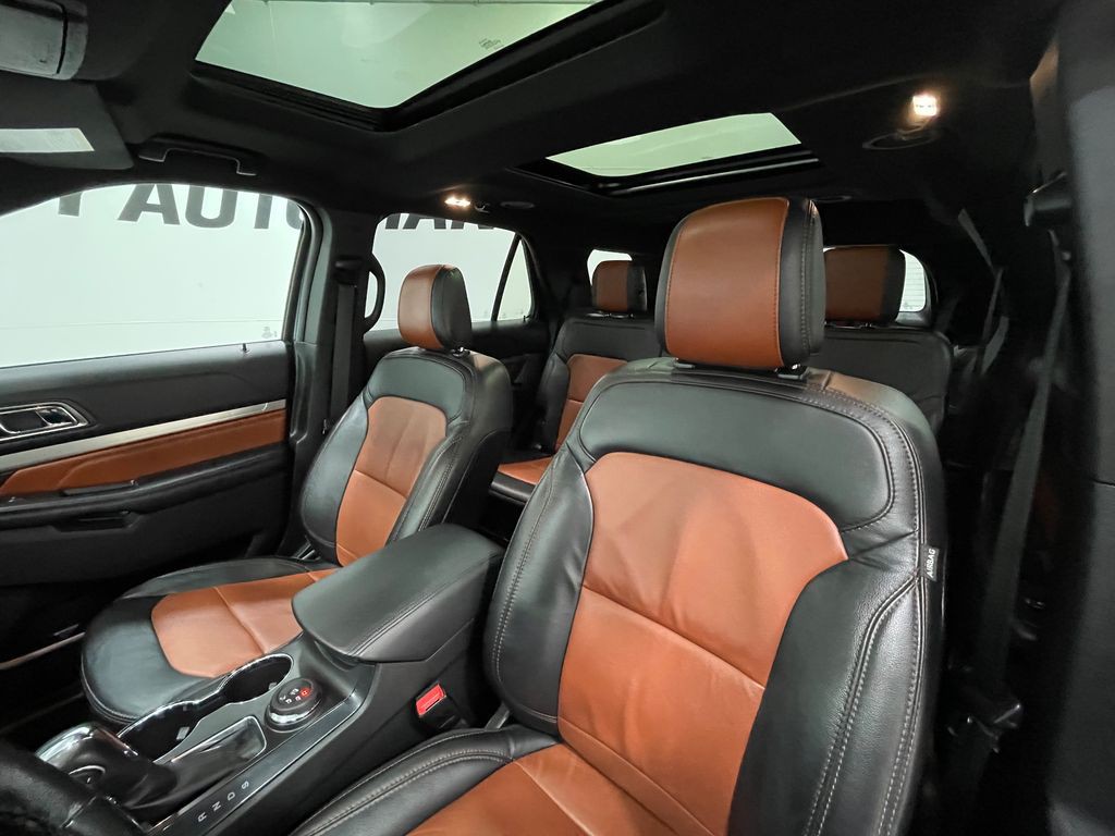 2019 Ford Explorer Image 14