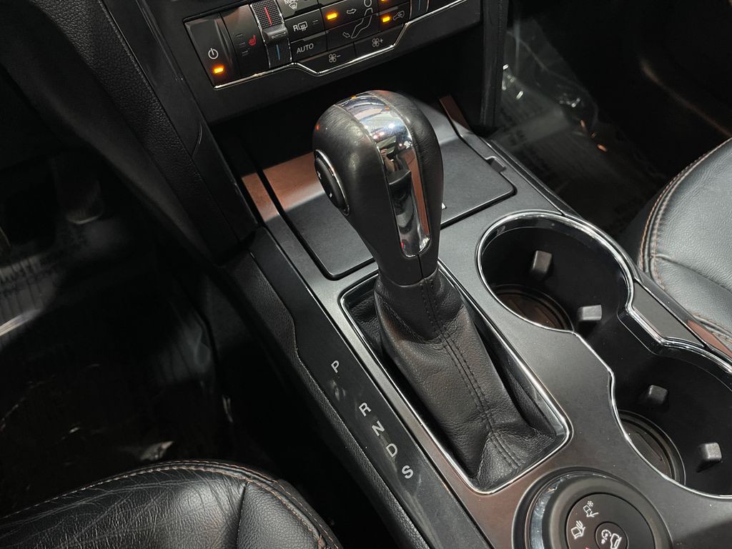 2019 Ford Explorer Image 30