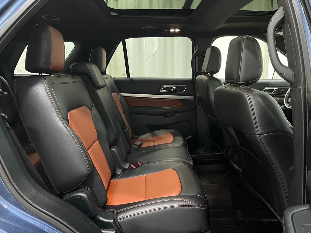 2019 Ford Explorer Image 34