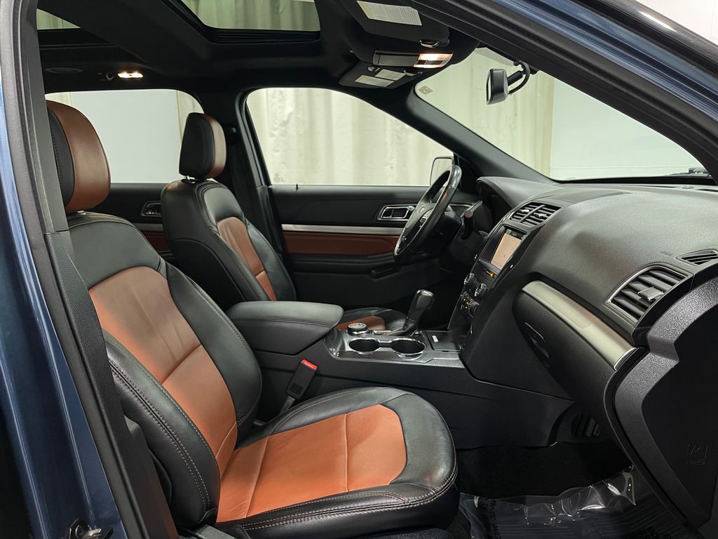 2019 Ford Explorer Image 35