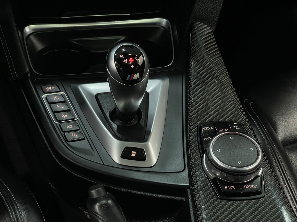 2015 BMW M3 Image 31