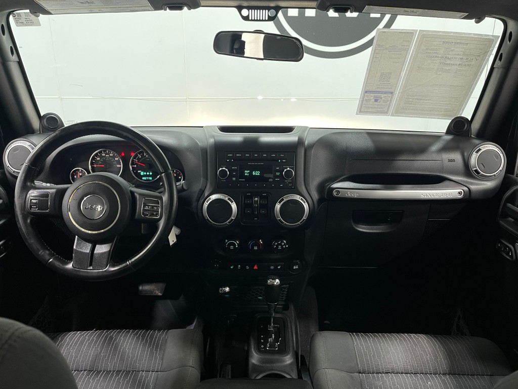 2012 Jeep Wrangler Image 15