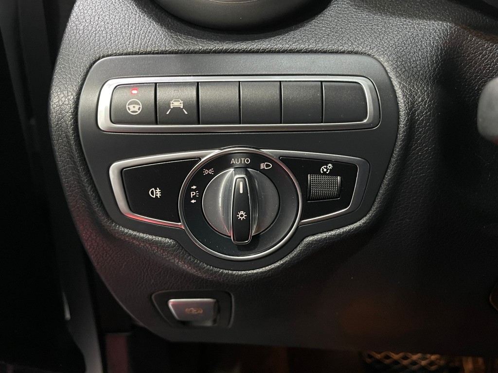 2019 Mercedes-Benz GLC-Class Image 22