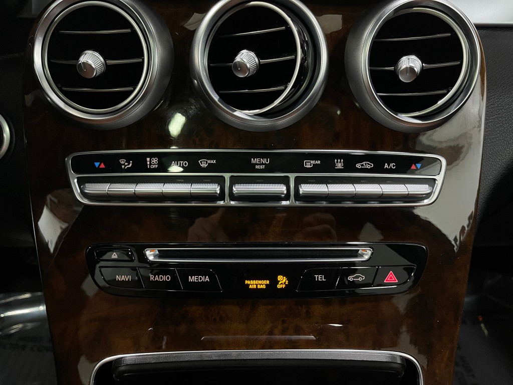 2019 Mercedes-Benz GLC-Class Image 26