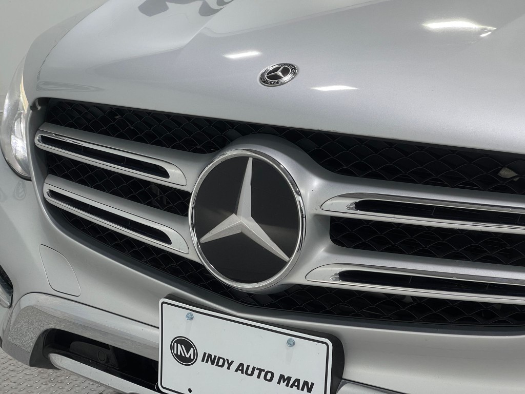 2019 Mercedes-Benz GLC-Class Image 38