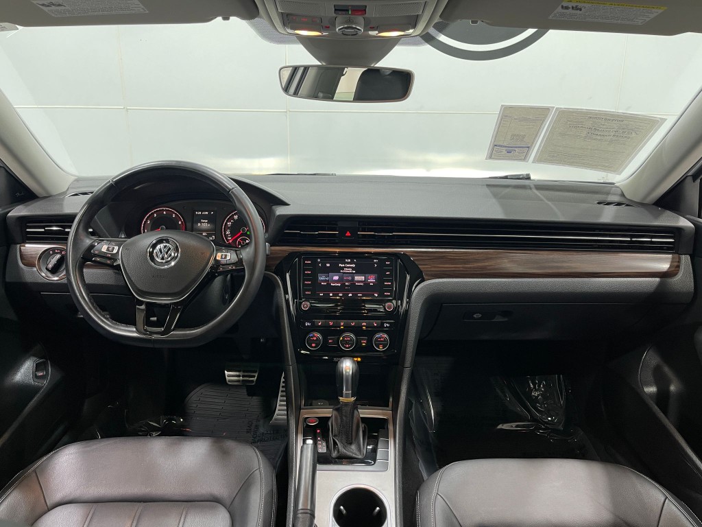 2020 Volkswagen Passat Image 20