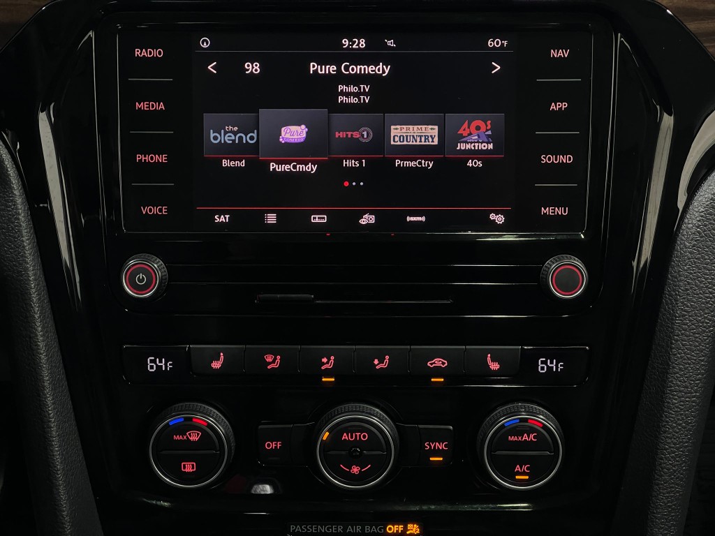 2020 Volkswagen Passat Image 25