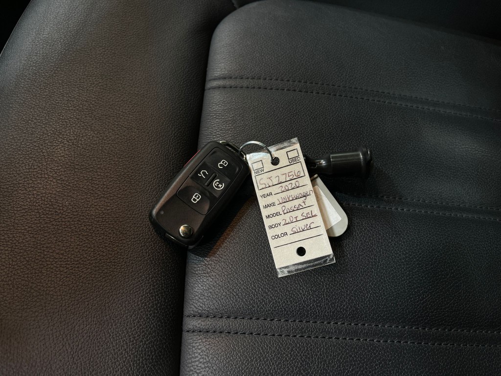 2020 Volkswagen Passat Image 37