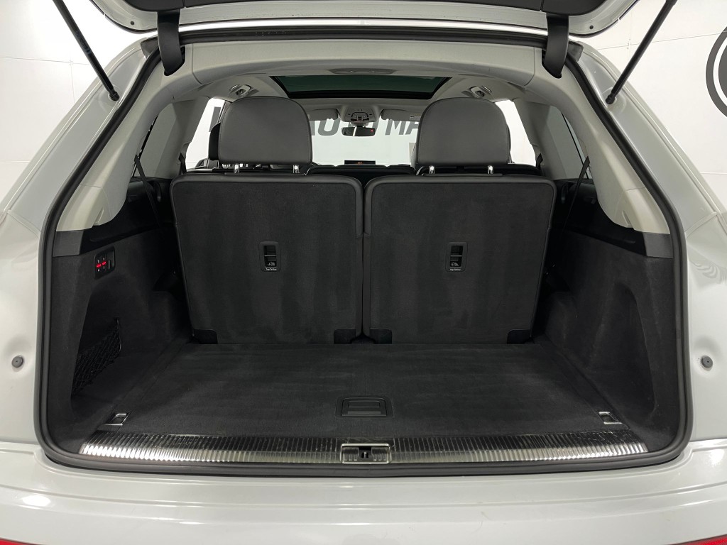 2018 Audi Q7 Image 28