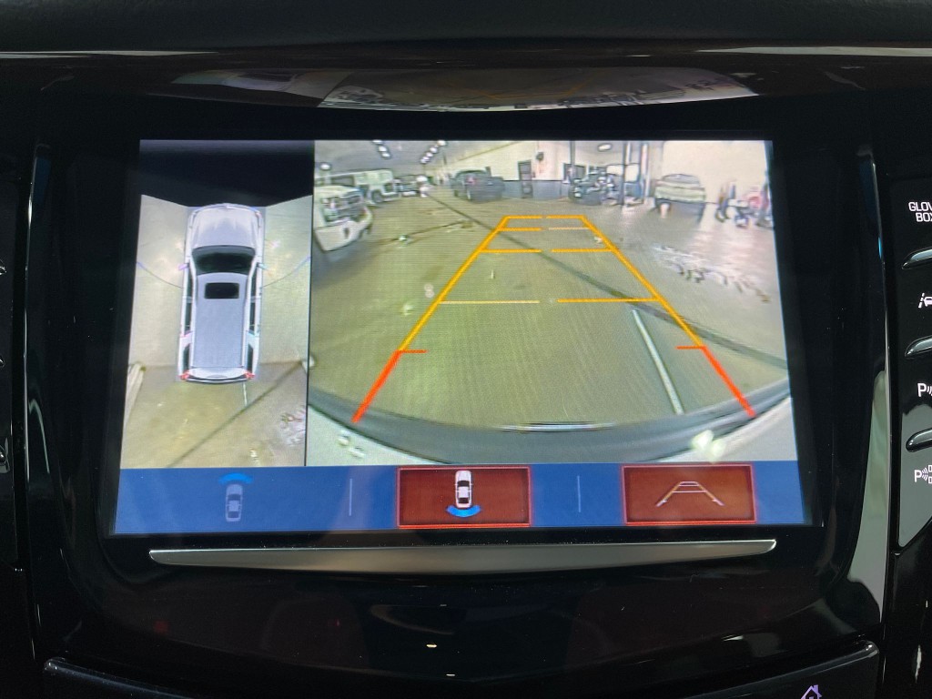 2018 Cadillac Escalade Image 11