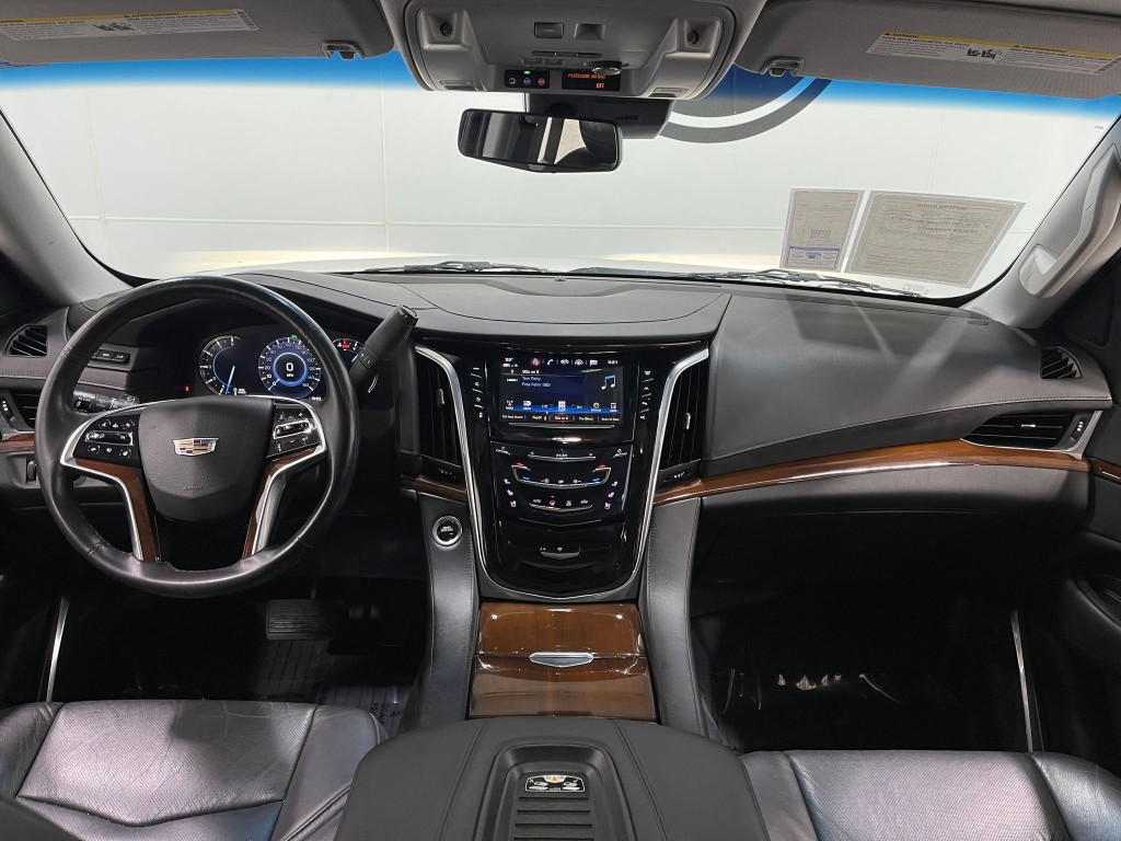 2018 Cadillac Escalade Image 14