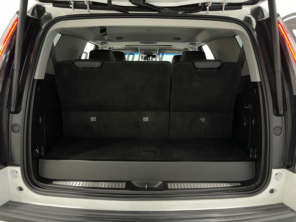 2018 Cadillac Escalade Image 28