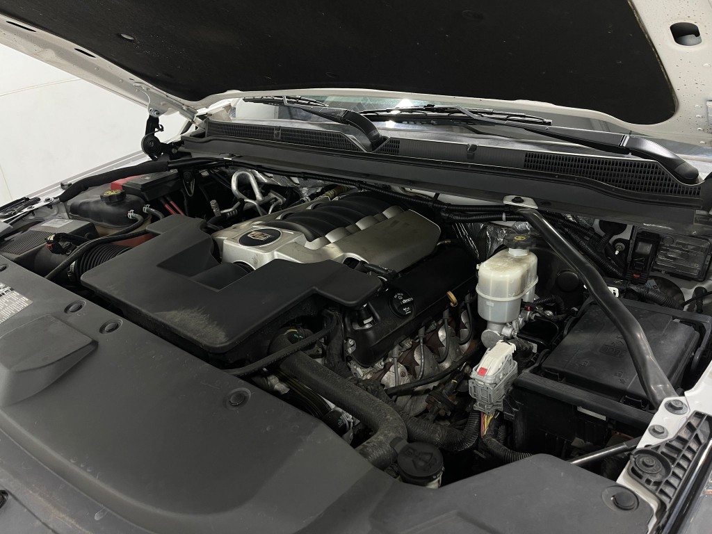 2018 Cadillac Escalade Image 30