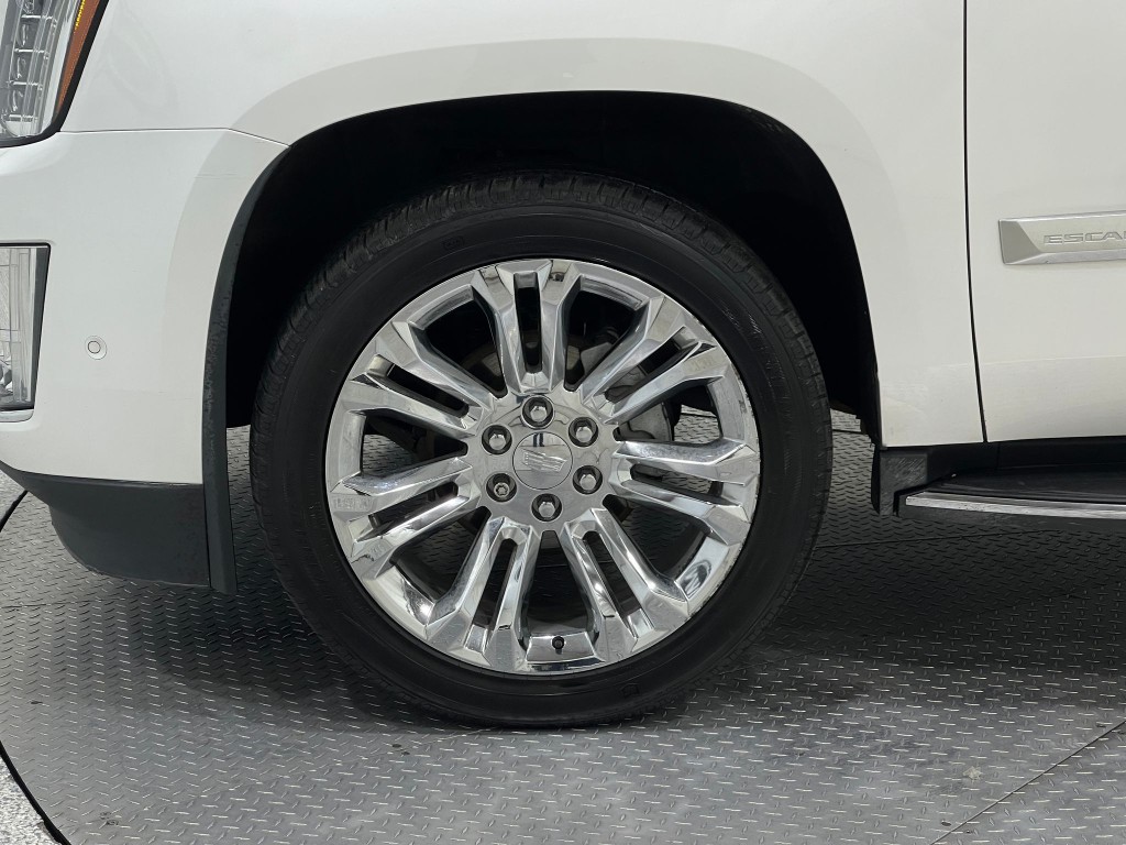 2018 Cadillac Escalade Image 39