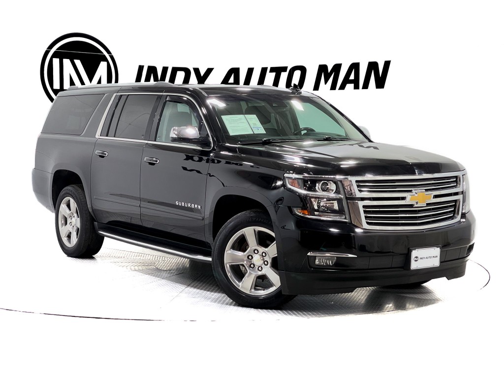 2018 Chevrolet Suburban Image 2