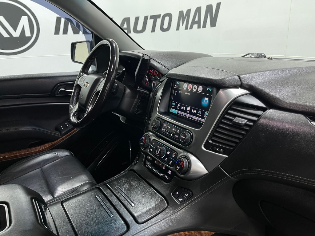 2018 Chevrolet Suburban Image 21