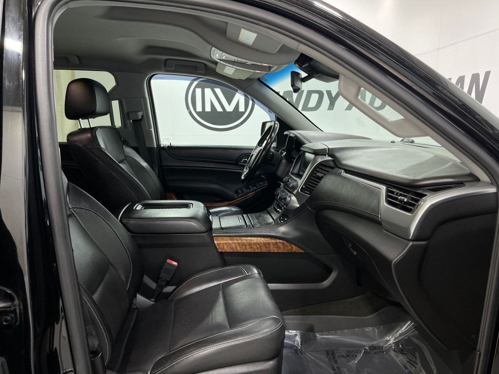2018 Chevrolet Suburban Image 35