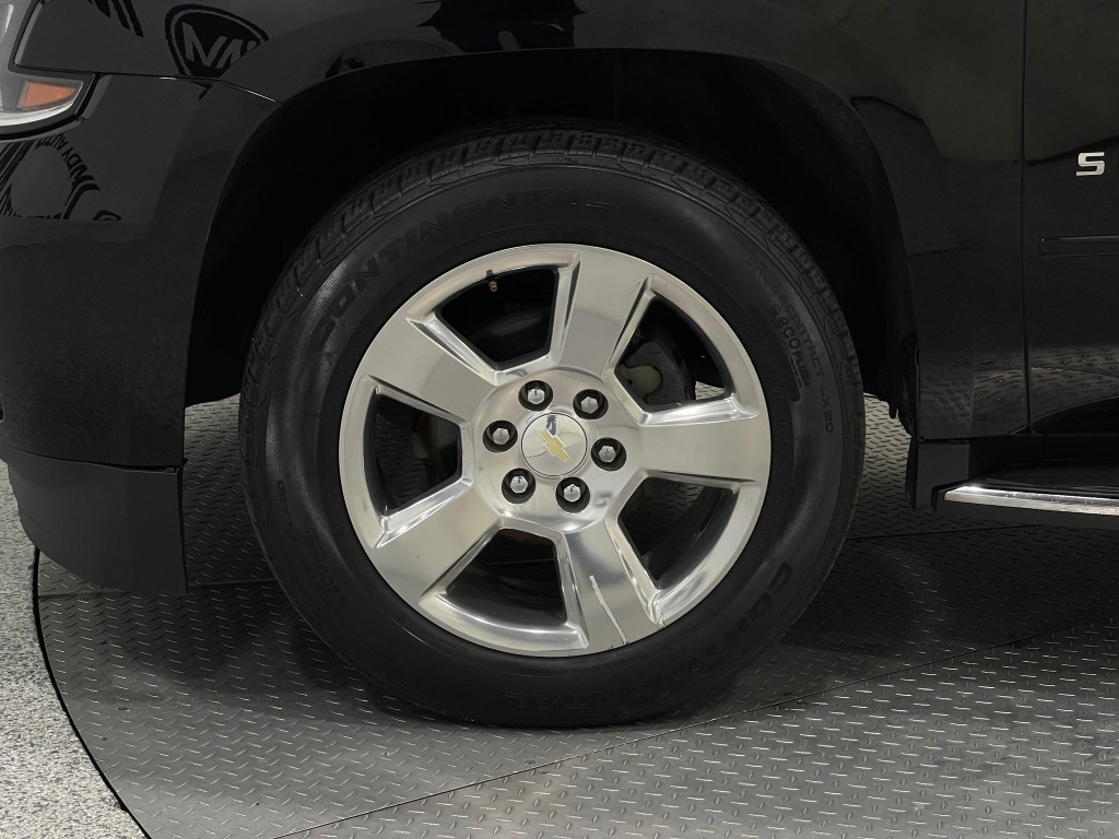 2018 Chevrolet Suburban Image 38