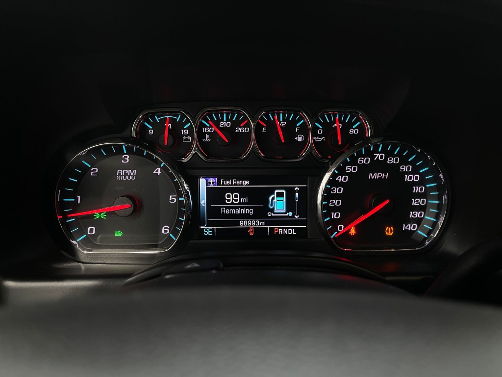 2018 Chevrolet Suburban Image 22