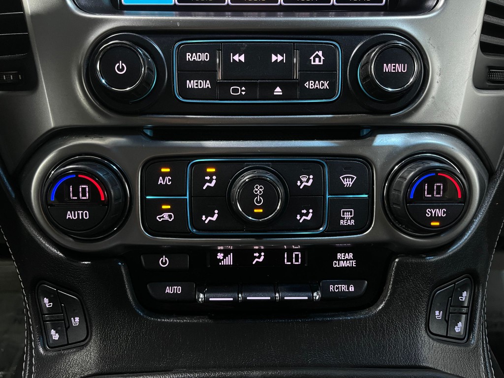 2018 Chevrolet Suburban Image 24