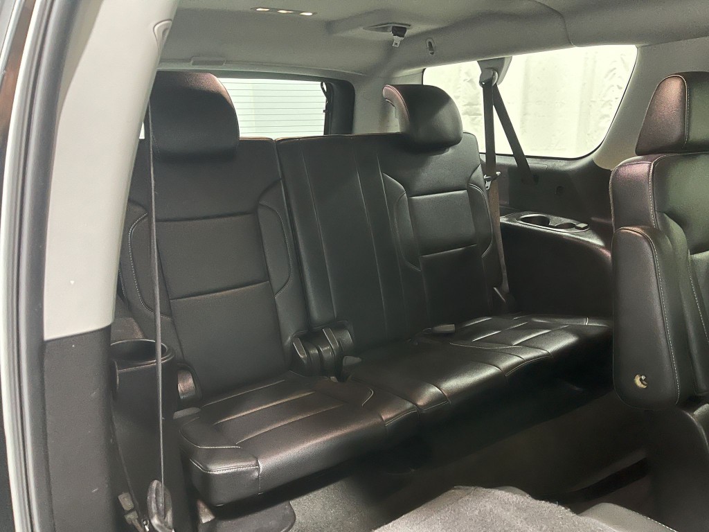 2018 Chevrolet Suburban Image 31