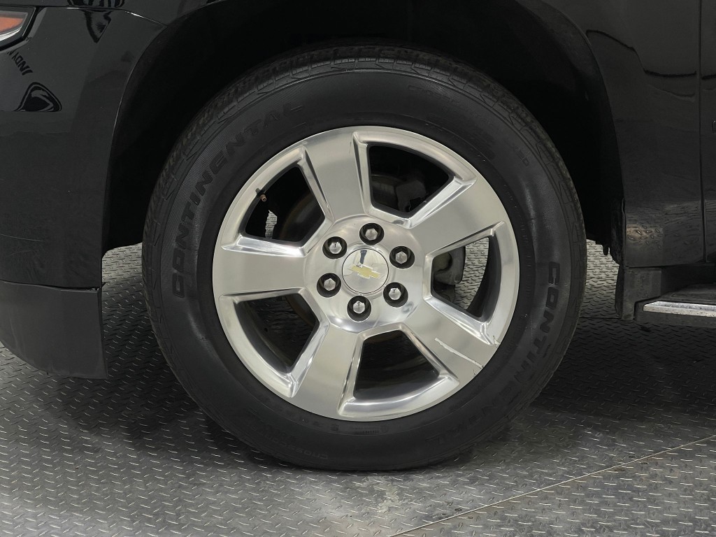 2018 Chevrolet Suburban Image 36