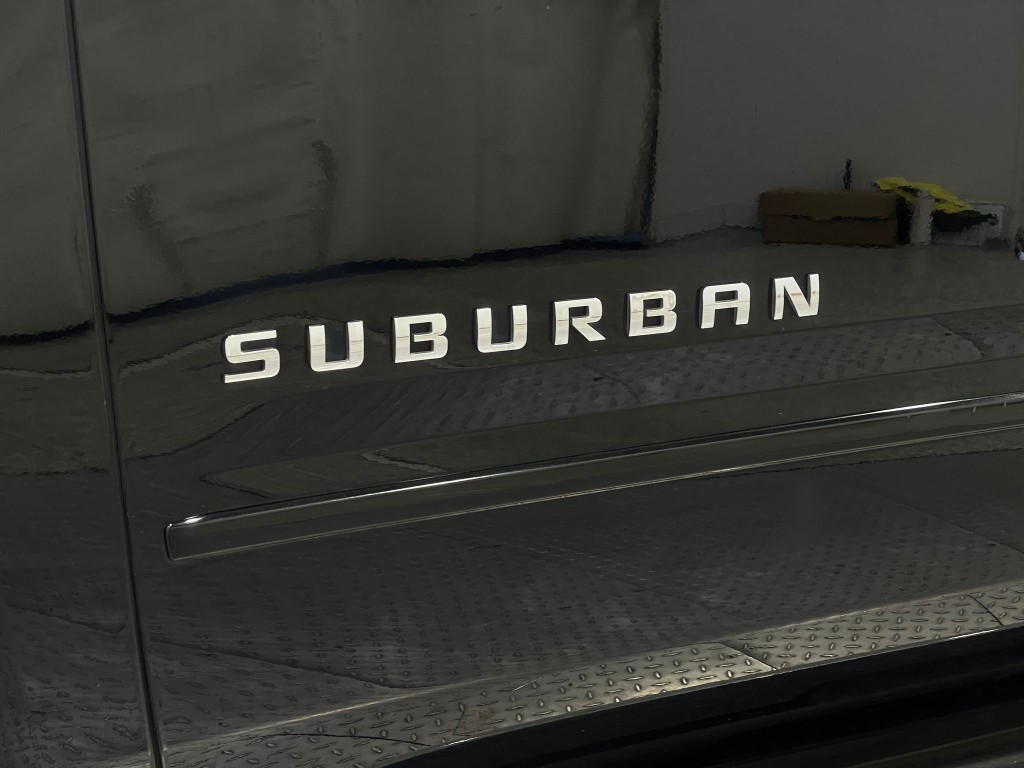 2018 Chevrolet Suburban Image 40
