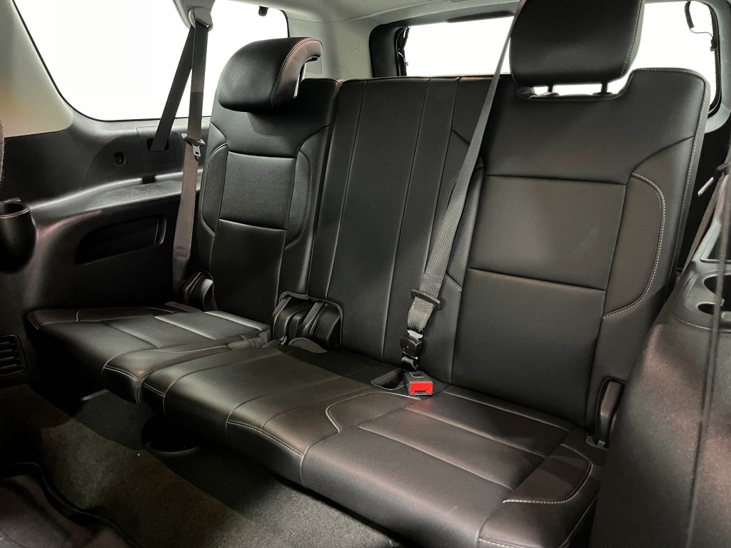 2018 Chevrolet Suburban Image 30