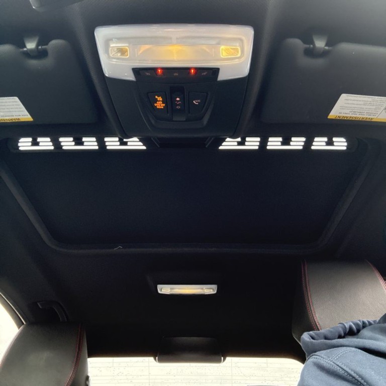 2017 BMW 3 Series Image 16