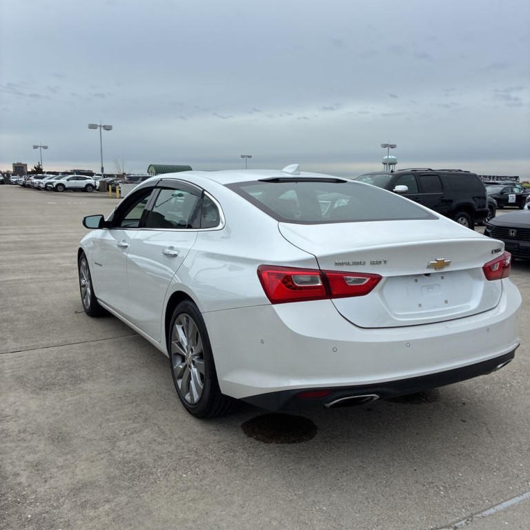 2017 Chevrolet Malibu Image 6