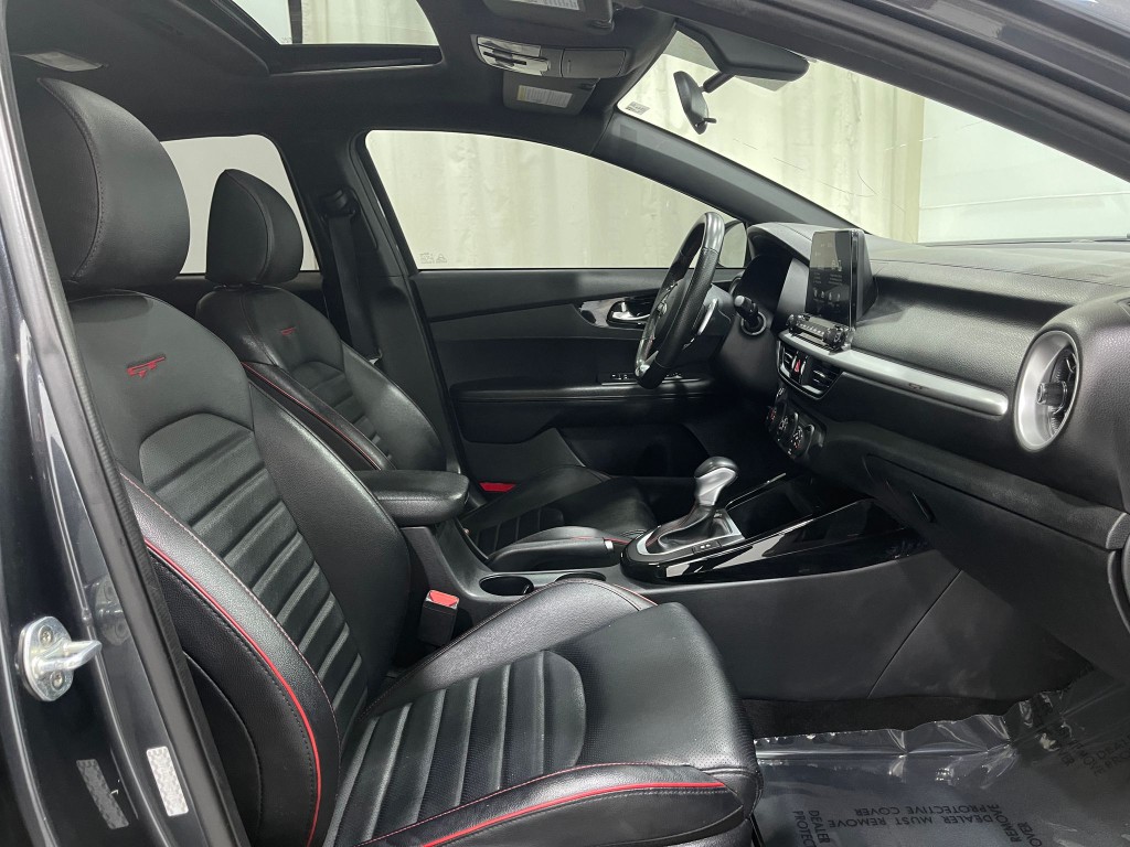 2021 Kia Forte Image 31