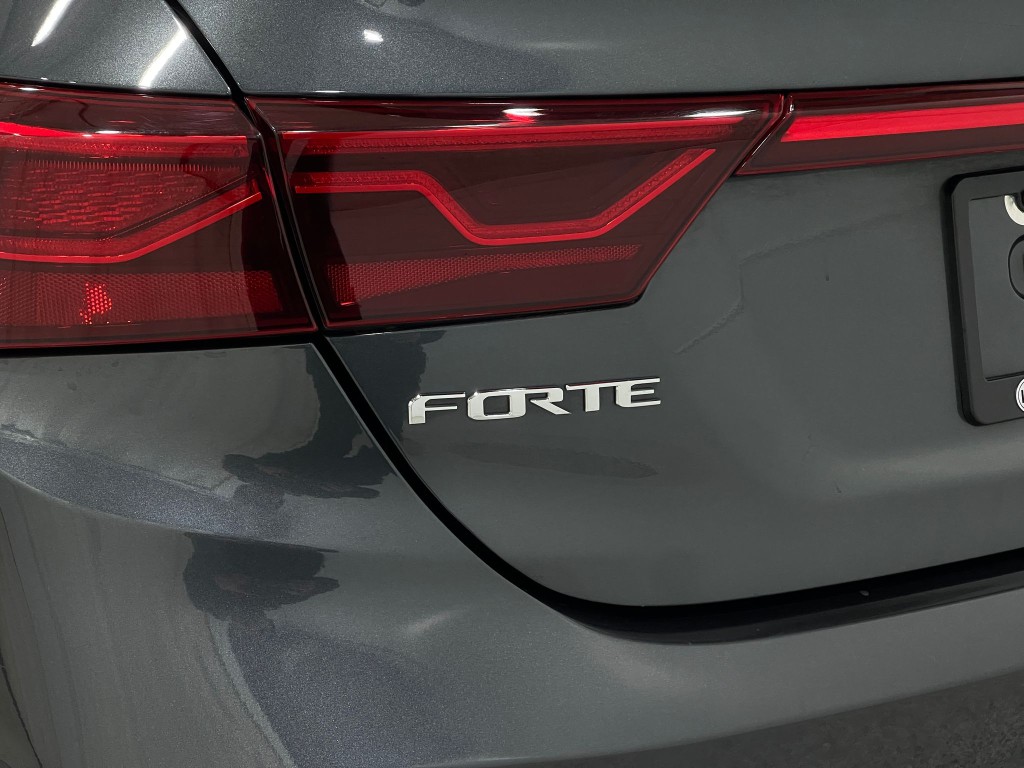 2021 Kia Forte Image 38