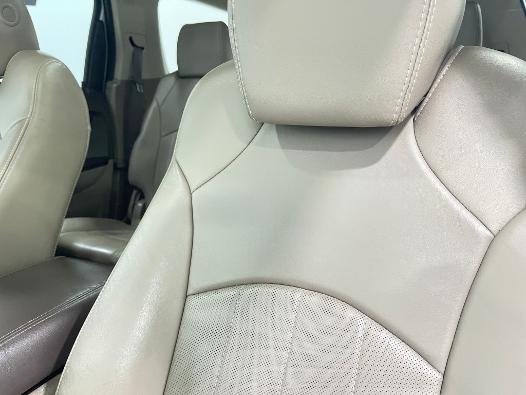 2016 GMC Acadia Image 17