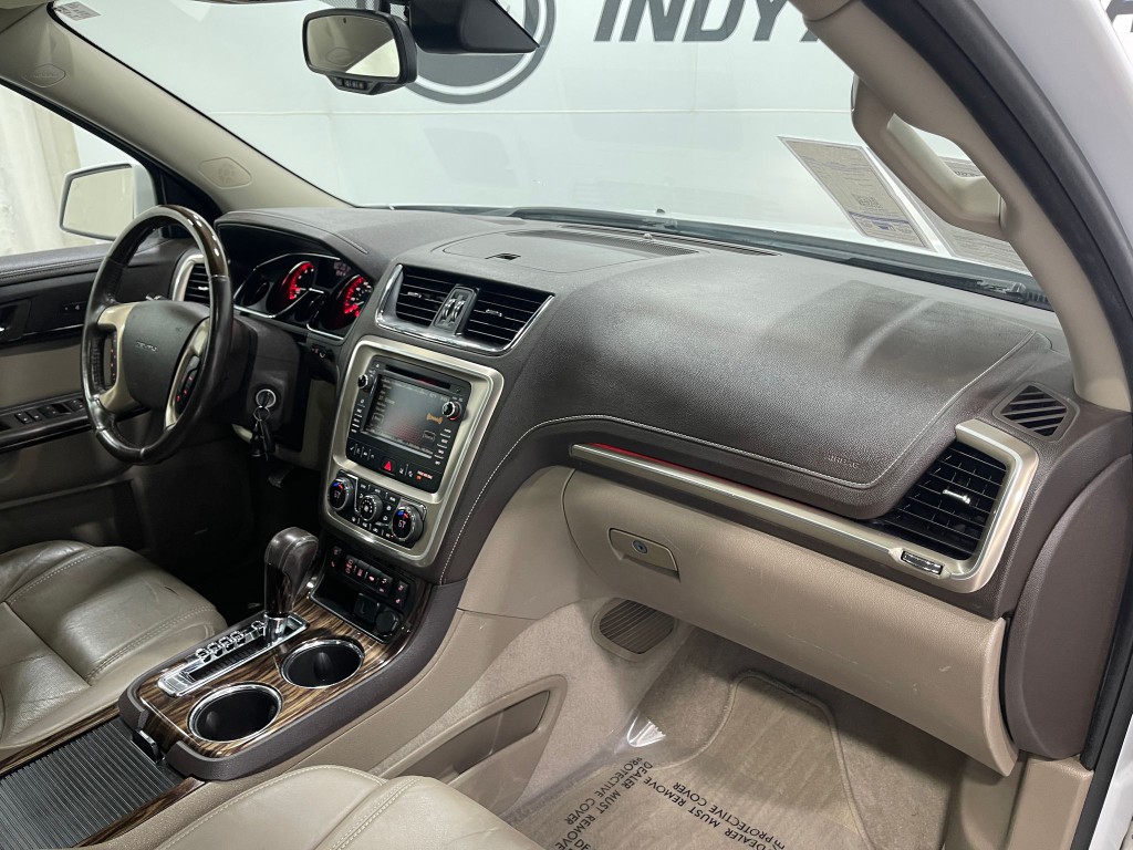 2016 GMC Acadia Image 19