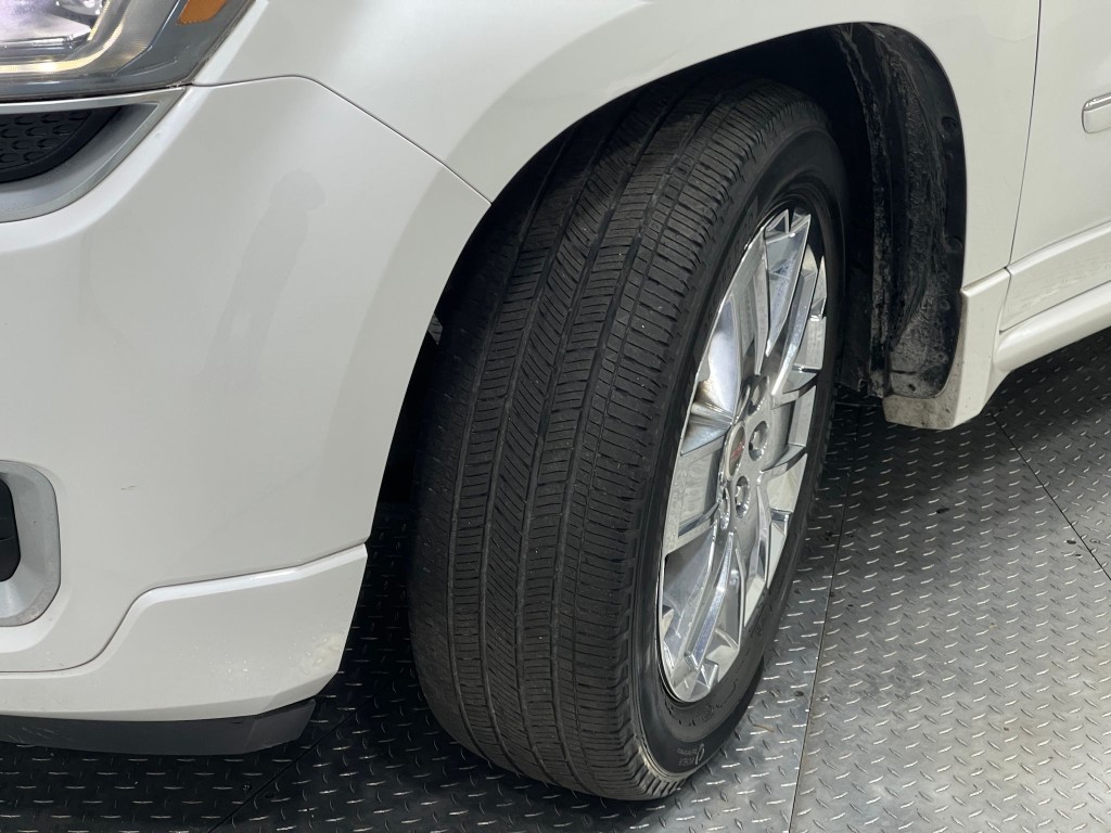 2016 GMC Acadia Image 38