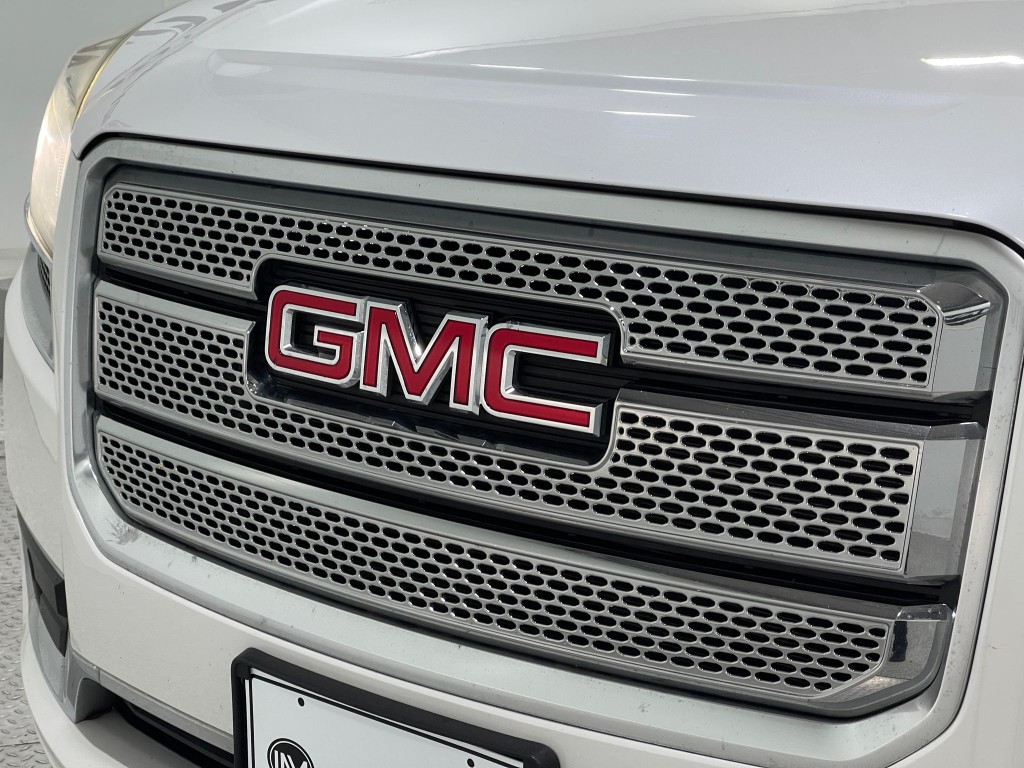 2016 GMC Acadia Image 40