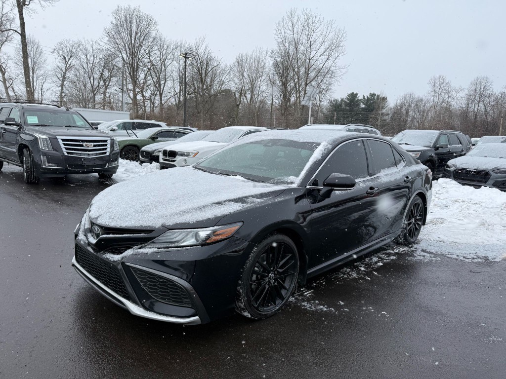 2021 Toyota Camry Image 2