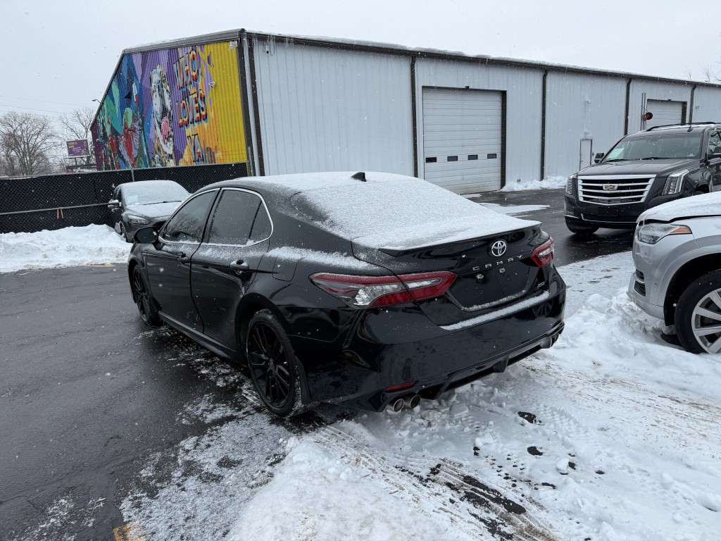 2021 Toyota Camry Image 4