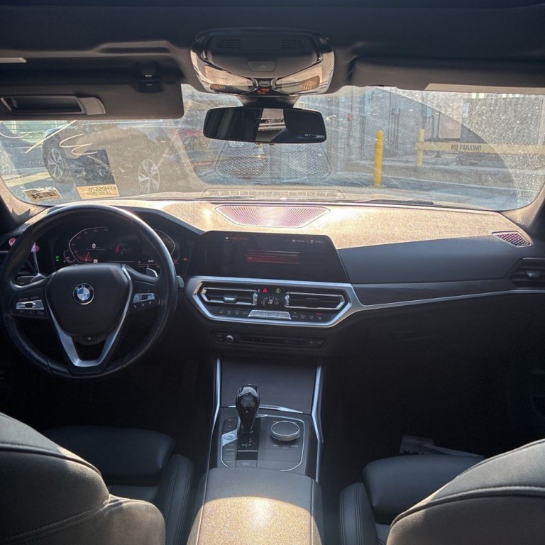 2019 BMW 3 Series Image 9