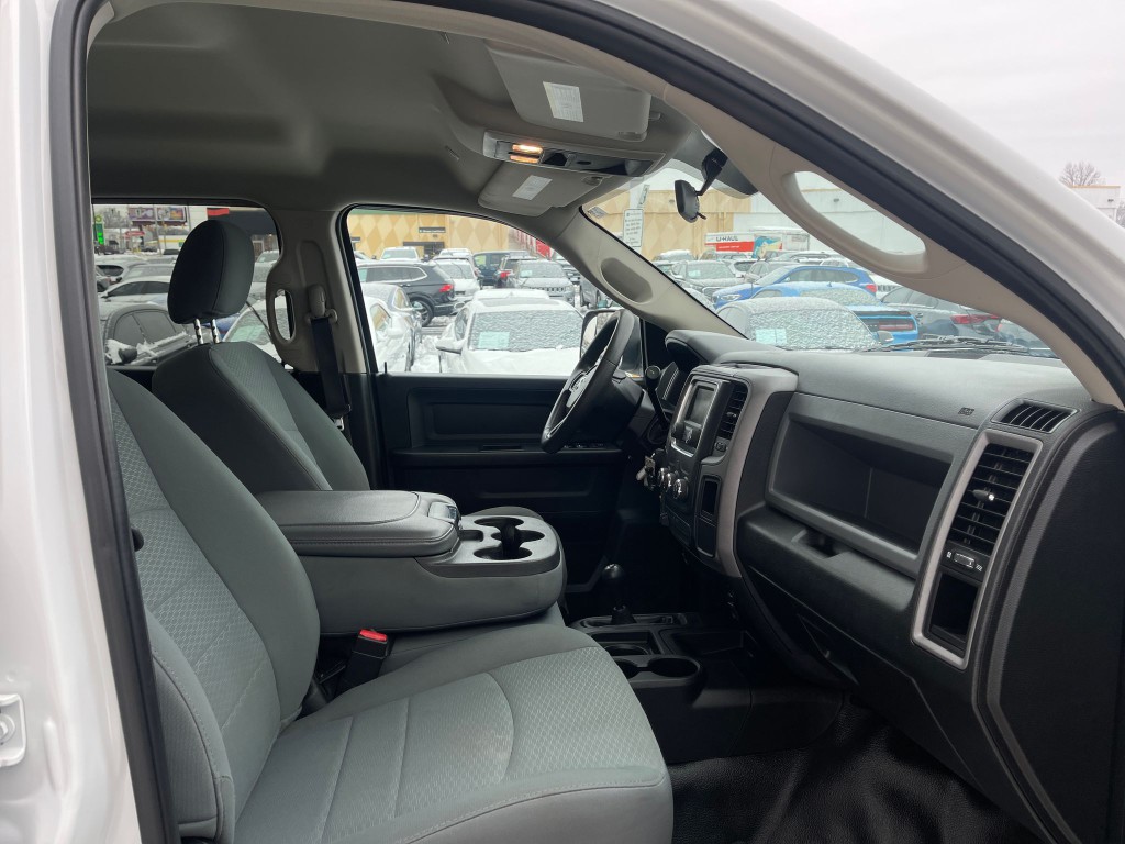 2018 RAM 2500 Image 28