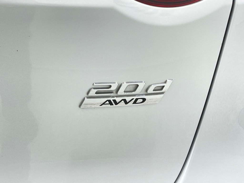 2018 Jaguar F-PACE Image 42